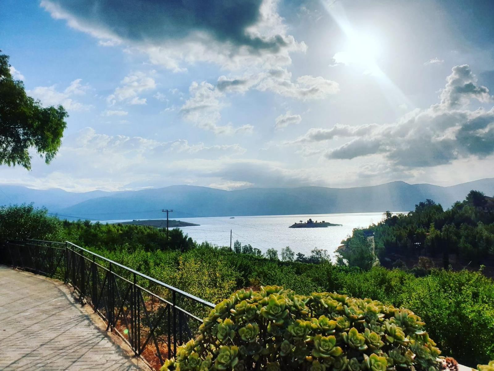 Θέα στον κόλπο